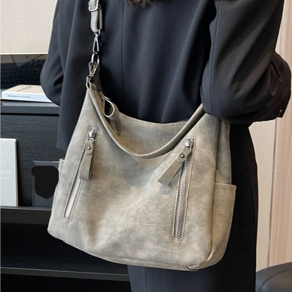 Luxe Grey Zipper Medium Tote Shoulder Bag - Picture 4 of 10